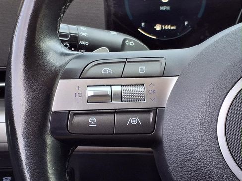 Used 2024 Hyundai Kona Limited AWD/4WD image 17