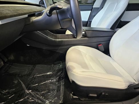 Used 2020 Tesla Model 3 Standard Range Plus RWD image 14