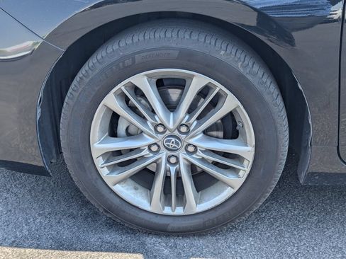 Used 2016 Toyota Camry SE FWD image 13