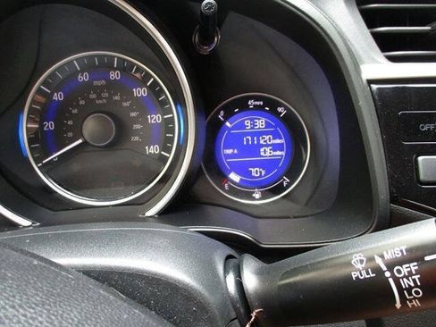 Used 2015 Honda Fit LX image 20