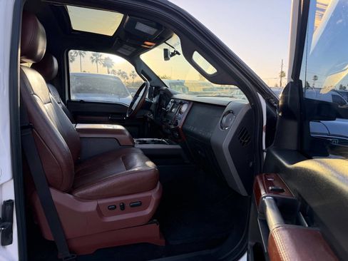 Used 2011 Ford F450 King Ranch w/ King Ranch w/Chrome Pkg image 28
