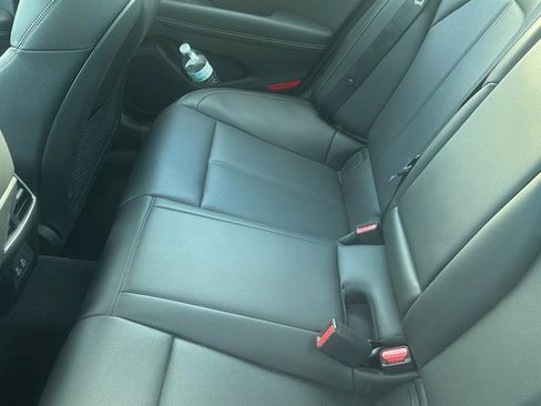 Used 2026 Genesis G70 2.5T RWD image 7