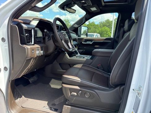 New 2026 GMC Sierra 2500 Denali AWD/4WD image 18