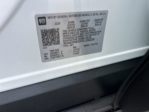 New 2026 Chevrolet Equinox LT w/ LPO, Floor Liner Package FWD image 36