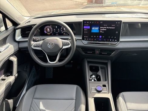 New 2026 Volkswagen Tiguan SE AWD/4WD image 9