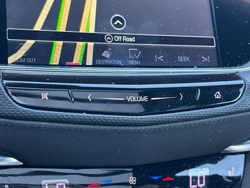 Used 2017 Cadillac XT5 Luxury w/ Driver Awareness Package AWD/4WD image 30