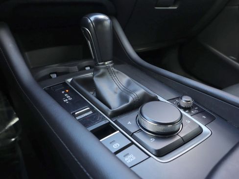 Certified 2022 MAZDA MAZDA3 s image 13