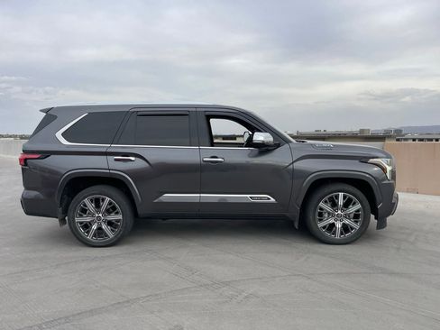 Used 2023 Toyota Sequoia Capstone image 3