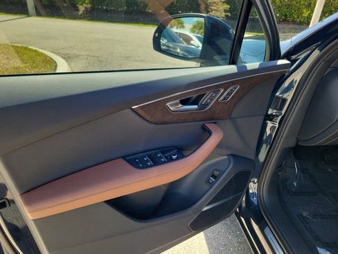 Certified 2025 Audi Q7 2.0T Premium Plus w/ Premium Plus Package image 18