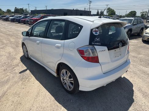 Used 2010 Honda Fit Sport image 2