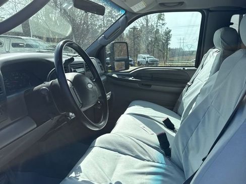 Used 2004 Ford F250 XLT image 10