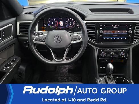 Used 2022 Volkswagen Atlas Cross Sport SE FWD image 18