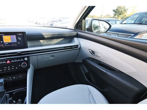 Certified 2025 Hyundai Tucson SEL image 13