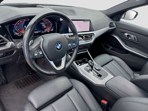 Used 2021 BMW 330i xDrive Sedan AWD/4WD image 7