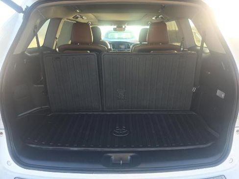 Used 2018 Toyota Highlander Limited Platinum image 7