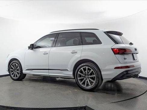 Used 2023 Audi Q7 2.0T Premium Plus w/ Premium Plus Package AWD/4WD image 6