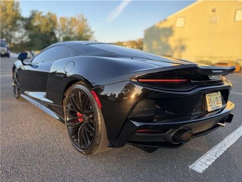 Used 2023 McLaren GT image 4