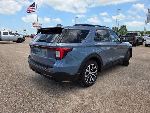 Used 2025 Ford Explorer ST-Line RWD image 7