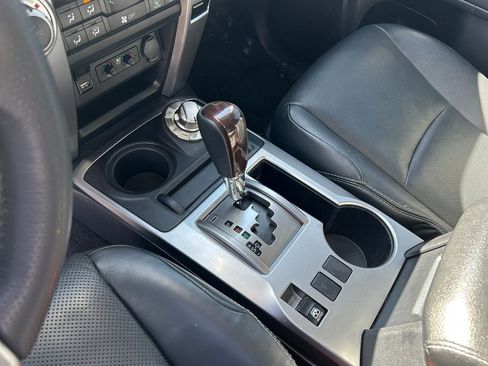 Used 2021 Toyota 4Runner Limited AWD/4WD image 18
