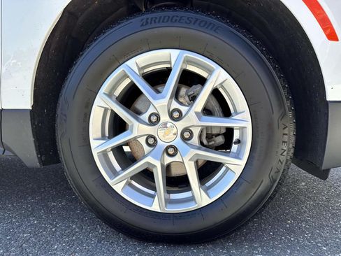 Used 2024 Chevrolet Equinox LT AWD/4WD image 6