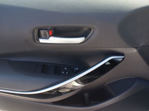 Used 2025 Toyota Corolla XLE FWD image 29