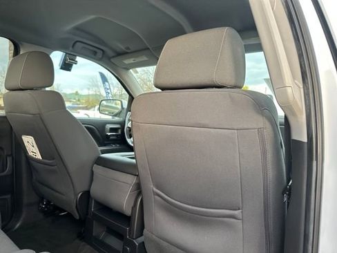 Used 2018 Chevrolet Silverado 1500 LT w/ All Star Edition image 22