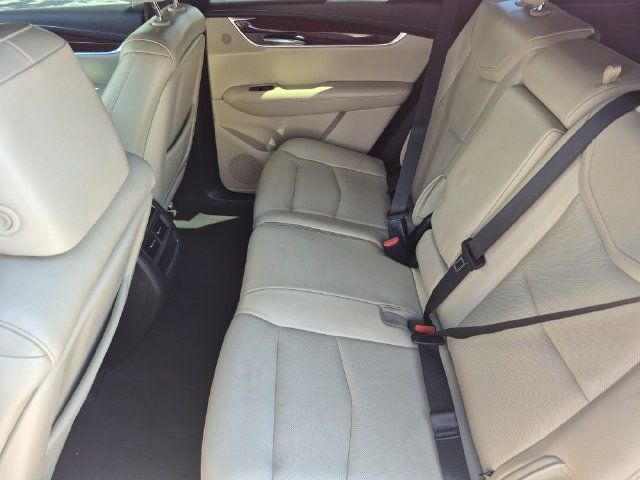 Used 2019 Cadillac XT5 Luxury FWD image 22