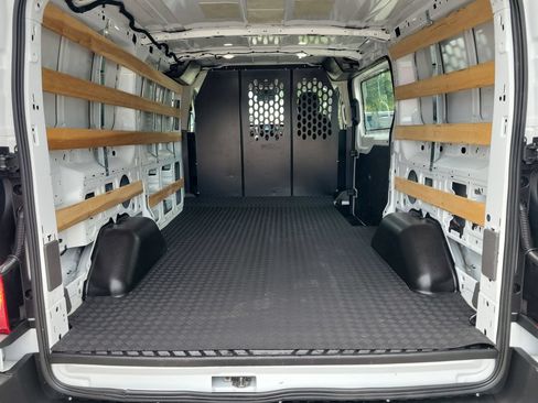 Used 2025 Ford Transit 250 Low Roof w/ Exterior Upgrade Package RWD image 27