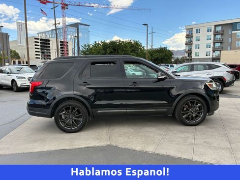Used 2019 Ford Explorer XLT w/ Equipment Group 202A FWD image 2
