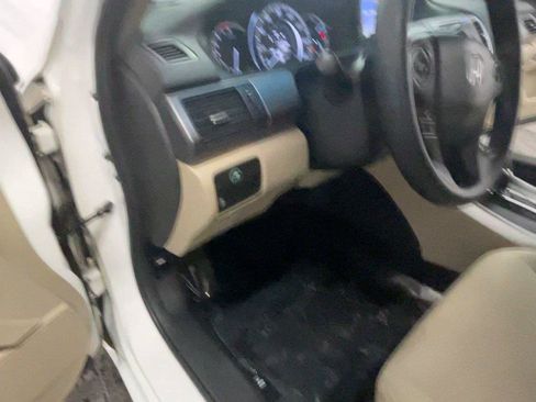 Used 2013 Honda Accord LX image 32