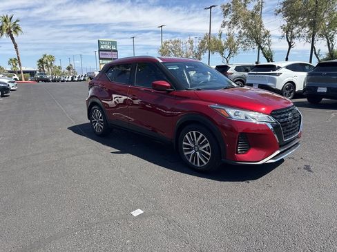 Used 2021 Nissan Kicks SV FWD image 5