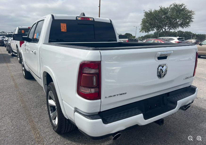 Used 2021 RAM 1500 Limited w/ Body Color Bumper Group AWD/4WD image 3