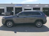 Used 2019 Jeep Cherokee Latitude Plus w/ Comfort/Convenience Group image 5