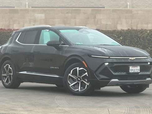 Used 2024 Chevrolet Equinox EV LT w/ LPO, Active Package image 2