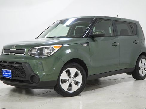 Used 2014 Kia Soul FWD image 1