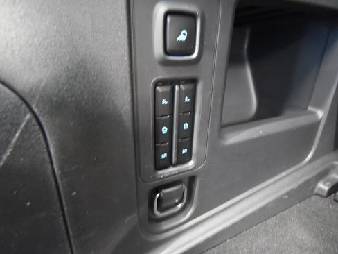 Used 2025 Ford Expedition Active image 37