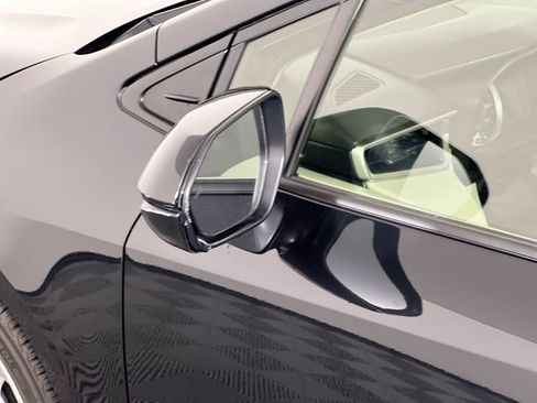 Used 2022 Toyota Corolla LE w/ LE Convenience Package FWD image 6