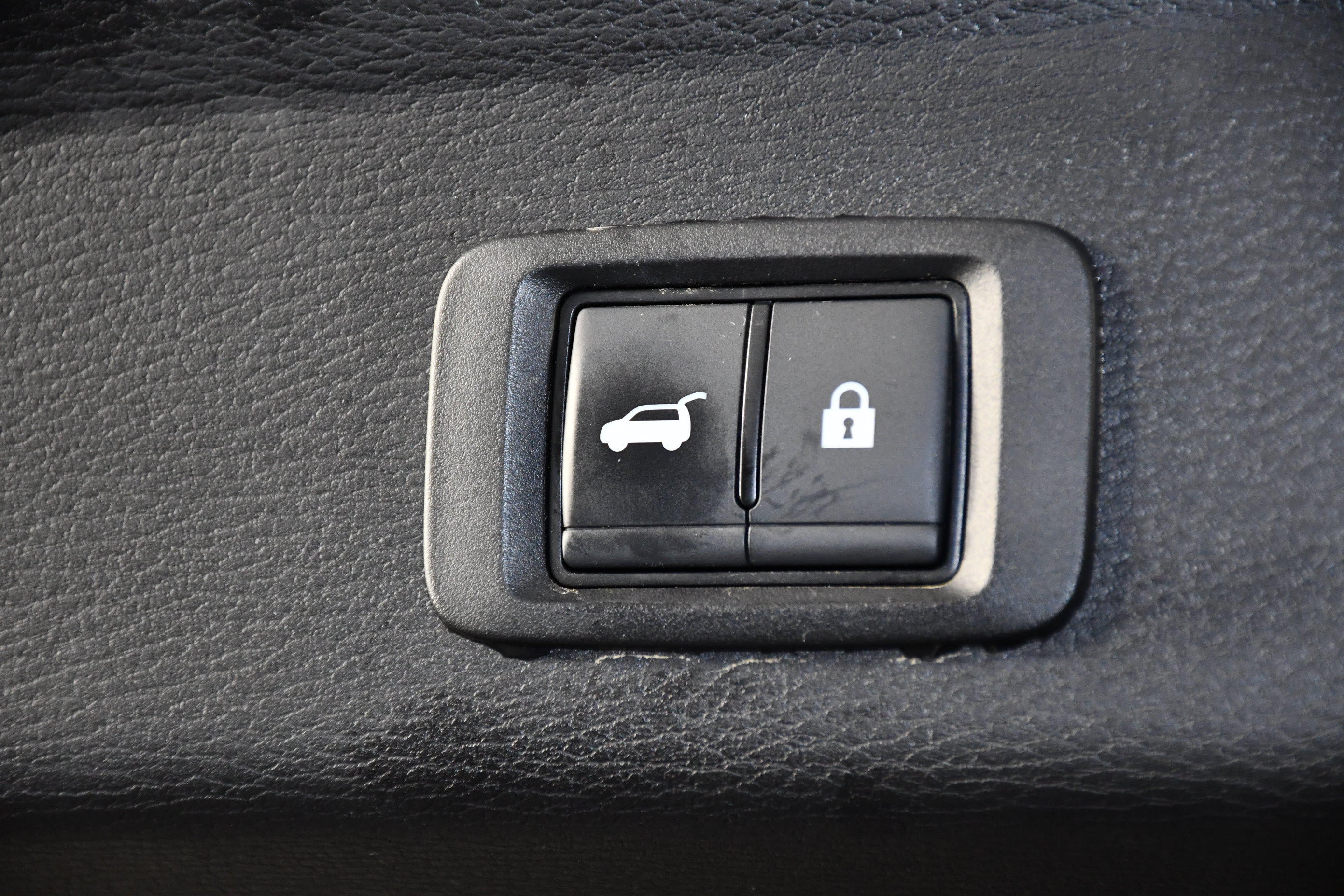 Used 2024 Mitsubishi Outlander SEL AWD/4WD image 50