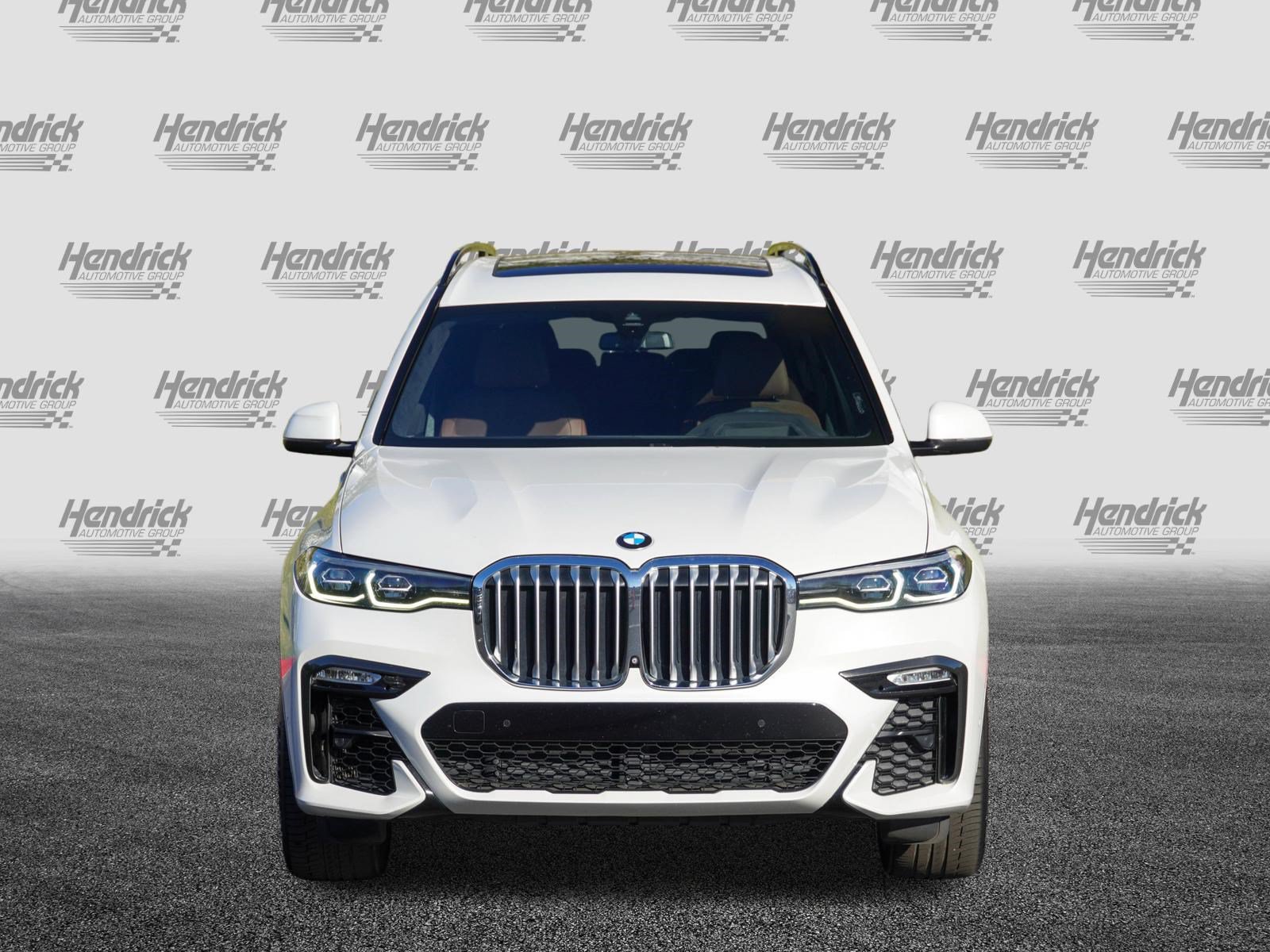 Used 2020 BMW X7 xDrive40i w/ M Sport Package AWD/4WD image 3