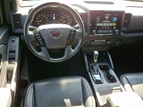 Used 2022 Nissan Frontier PRO-4X w/ Pro-4X Premium Package AWD/4WD image 2