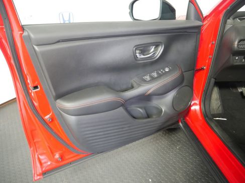 Used 2024 Honda HR-V Sport image 14