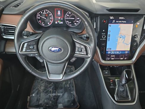 Used 2022 Subaru Outback Touring AWD/4WD image 11