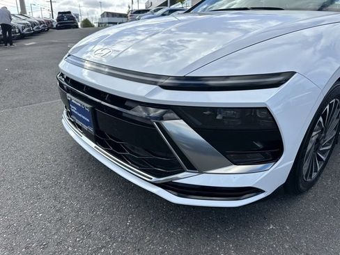 Certified 2025 Hyundai Sonata SEL image 3