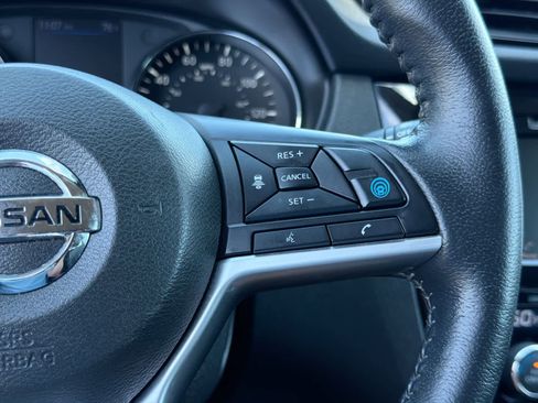 Used 2020 Nissan Rogue SL AWD/4WD image 25