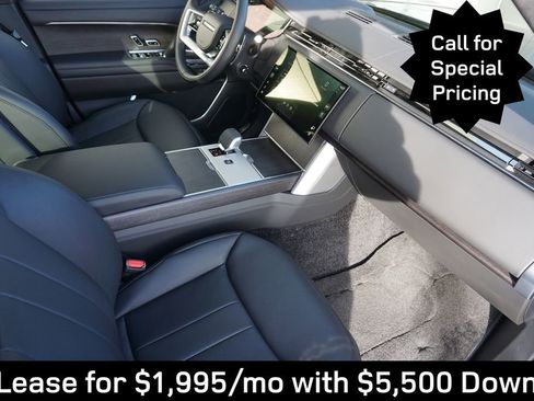 New 2025 Land Rover Range Rover Long Wheelbase SE image 22