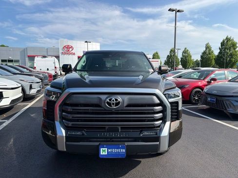 Used 2023 Toyota Tundra Limited AWD/4WD image 2