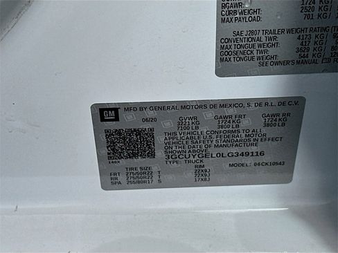 Used 2020 Chevrolet Silverado 1500 LTZ w/ LTZ Premium Package image 34