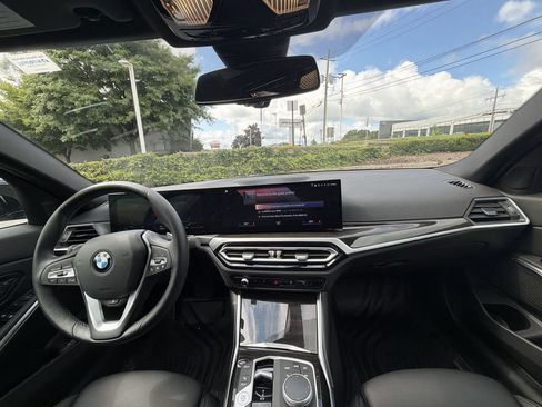 Used 2023 BMW 330i xDrive Sedan w/ Convenience Package AWD/4WD image 18