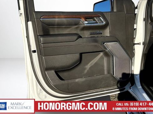 Used 2023 Chevrolet Silverado 1500 High Country w/ Technology Package image 20