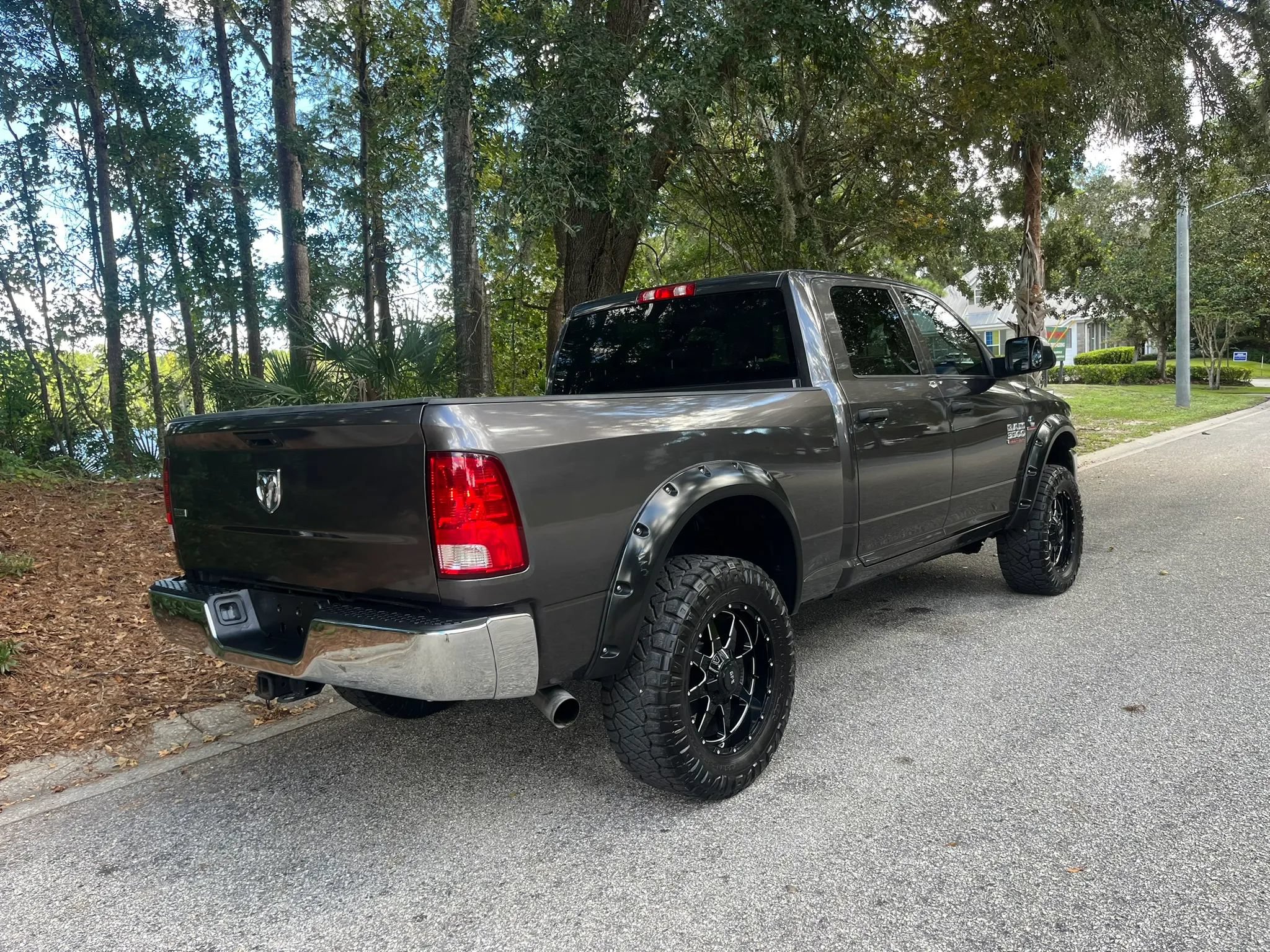 Used 2018 RAM 3500 Tradesman w/ Chrome Appearance Group AWD/4WD image 7